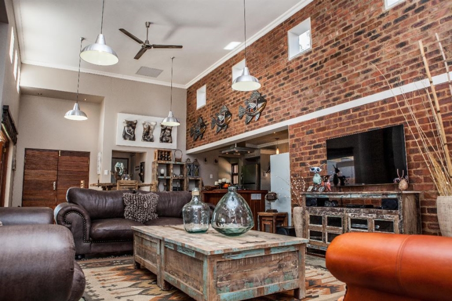 3 Bedroom Property for Sale in The Coves North West